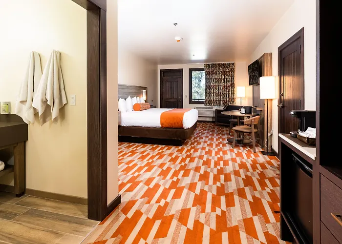 Hotel Maswik - Inside The Park